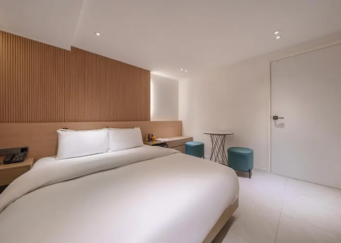 Browndot Hongdae Sinchon Hotel
