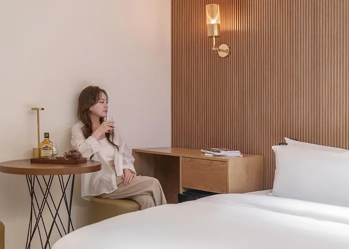 Hotel Browndot Hongdae Sinchon 3*
