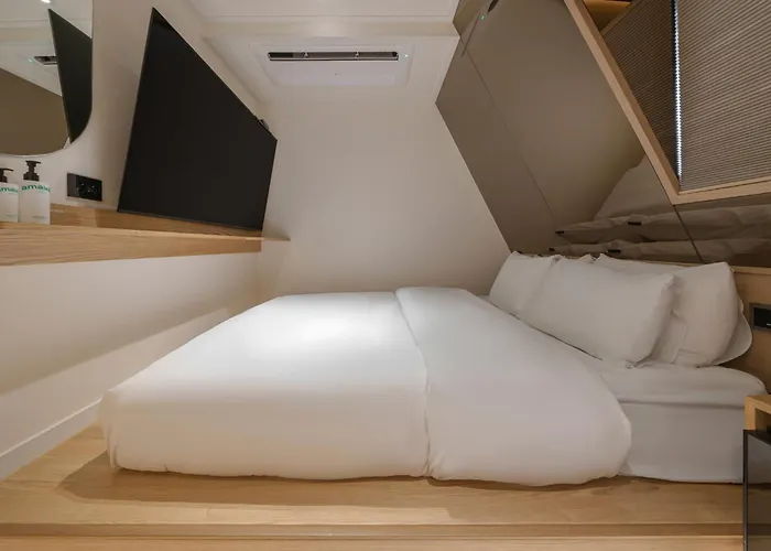Browndot Hongdae Sinchon 3*