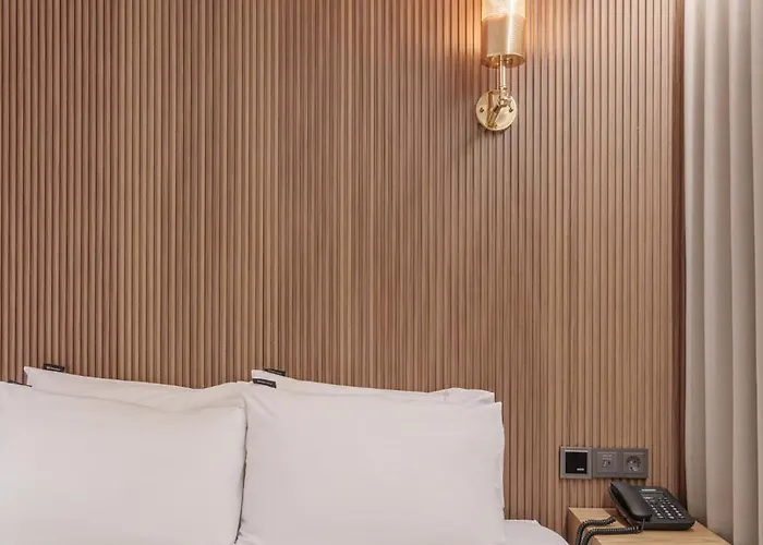 Browndot Hongdae Sinchon 3*