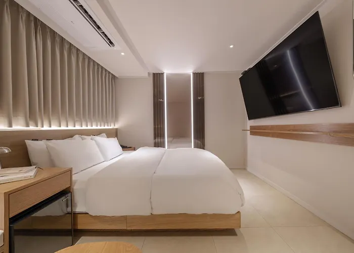 Browndot Hongdae Sinchon Hotel 3*